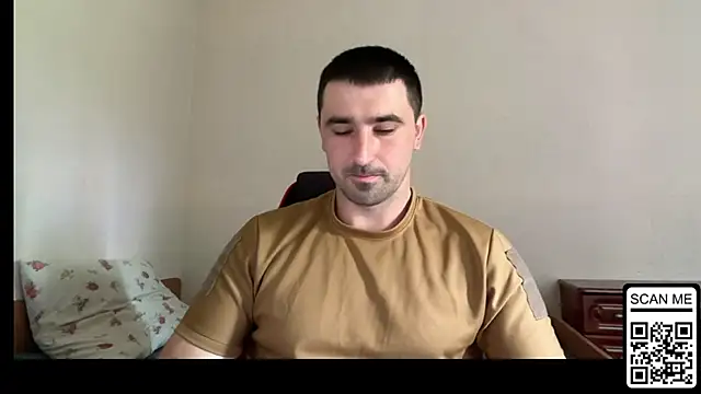 Snapshot of Hard_to_Obey chatting on 06-20-26, 10:40 Hard to Obey online show from 06-20-26, 10:40