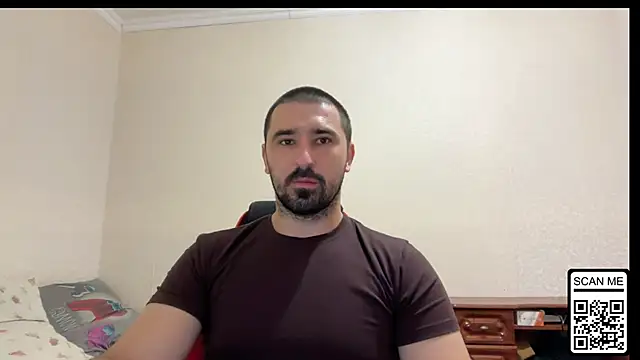 Snapshot of Hard_to_Obey chatting on 07-11-26, 01:47 Hard to Obey online show from 07-11-26, 01:47