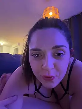 chloedlm5 online show from 04-04-26, 10:40