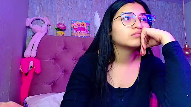 Snapshot of laurenelove chatting on 12-23-25, 03:15 laurenelove online show from 12-23-25, 03:15