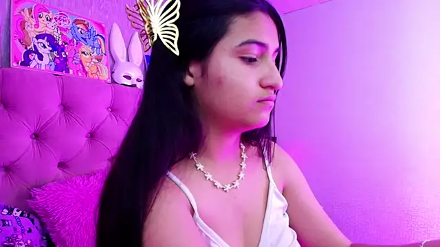 Snapshot of laurenelove chatting on 02-01-26, 04:22 laurenelove online show from 02-01-26, 04:22