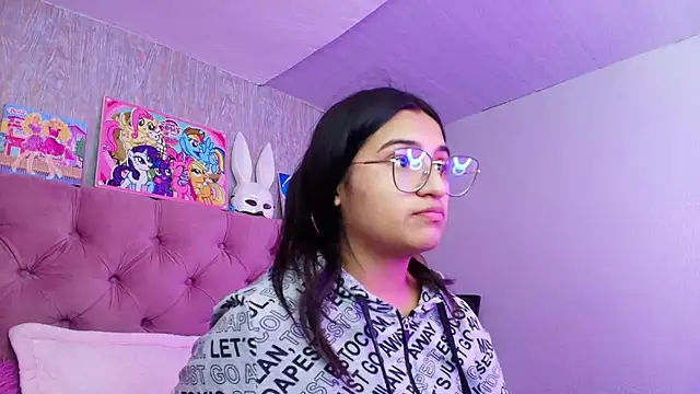 Snapshot of laurenelove chatting on 02-03-26, 03:26 laurenelove online show from 02-03-26, 03:26