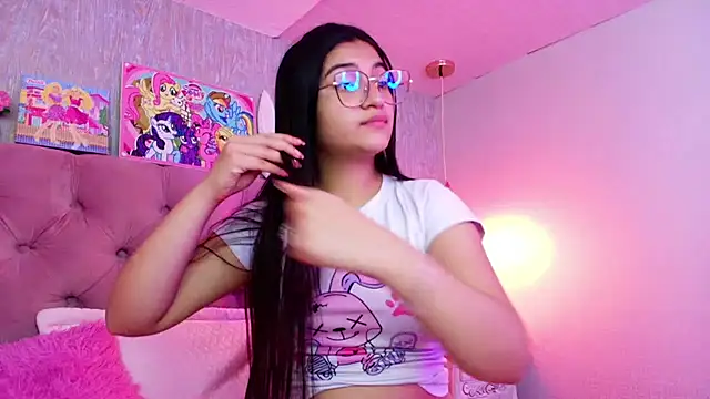 Snapshot of laurenelove chatting on 02-22-26, 04:24 laurenelove online show from 02-22-26, 04:24