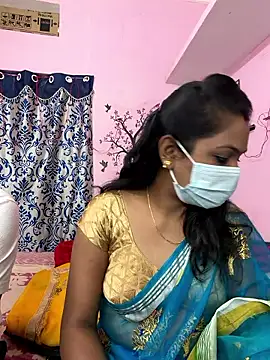 Snapshot of Lovlycouple1 chatting on 01-12-26, 08:19 Lovlycouple1 online show from 01-12-26, 08:19