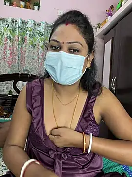 Snapshot of Lovlycouple1 chatting on 02-03-26, 03:15 Lovlycouple1 online show from 02-03-26, 03:15