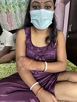 Snapshot of Lovlycouple1 chatting on 02-23-26, 03:48 Lovlycouple1 online show from 02-23-26, 03:48