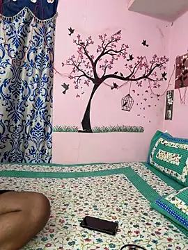 Snapshot of Lovlycouple1 chatting on 03-01-26, 05:26 Lovlycouple1 online show from 03-01-26, 05:26