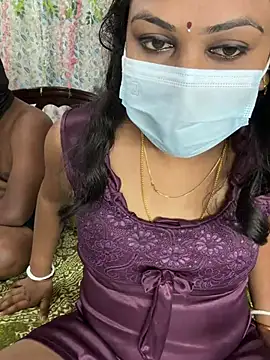 Snapshot of Lovlycouple1 chatting on 03-02-26, 09:05 Lovlycouple1 online show from 03-02-26, 09:05