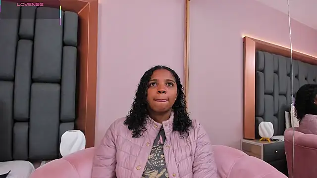 LisaMendez online show from 02-12-26, 03:56