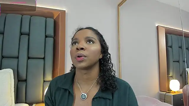 LisaMendez online show from 02-28-26, 01:06