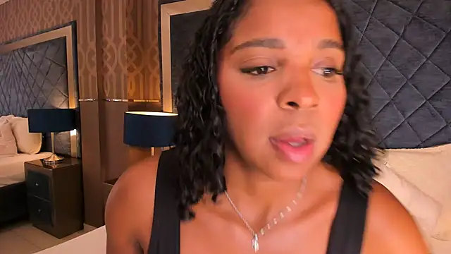 LisaMendez online show from 06-26-26, 04:17