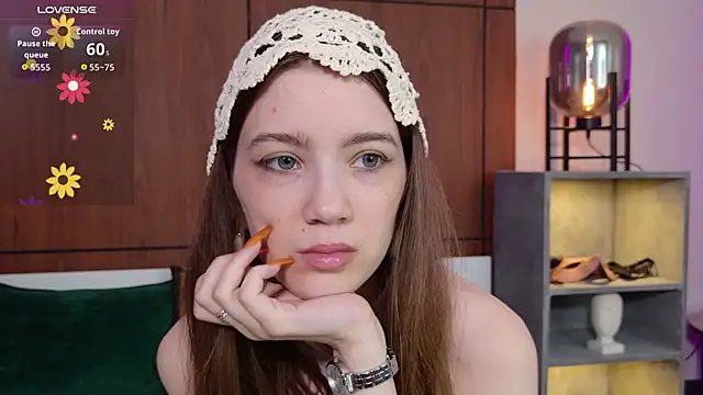 Alison kisss online show from 07-14-26, 06:46