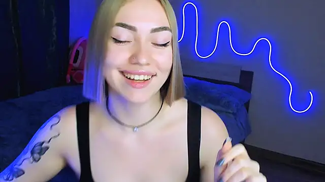 LaraKrein lk online show from 09-30-25, 08:03