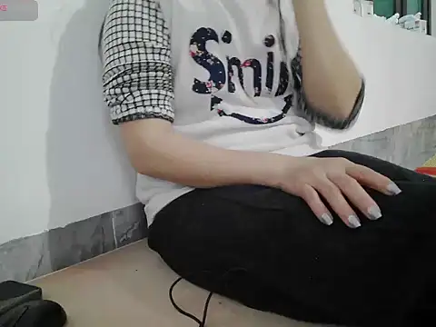 Owe chan online show from 02-15-26, 11:45