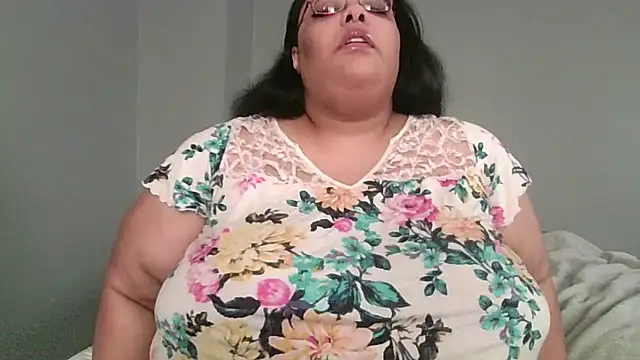 SexyBBW10790 online show from 04-21-26, 02:56