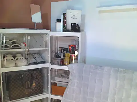 skinny gracie online show from 07-21-26, 09:22
