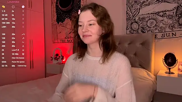 Snapshot of IrisPurrphy chatting on 11-10-25, 01:37 IrisPurrphy online show from 11-10-25, 01:37