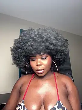 WomanNextdoor1 online show from 02-01-26, 04:33