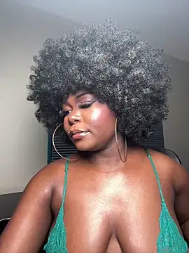 WomanNextdoor1 online show from 06-18-26, 10:19