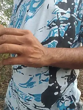 Snapshot of Aeroxx chatting on 03-21-26, 11:37 Aeroxx online show from 03-21-26, 11:37