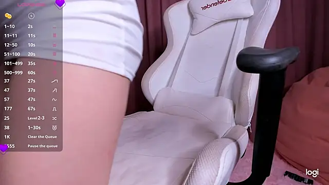 Momo Ayase  online show from 11-07-25, 02:17