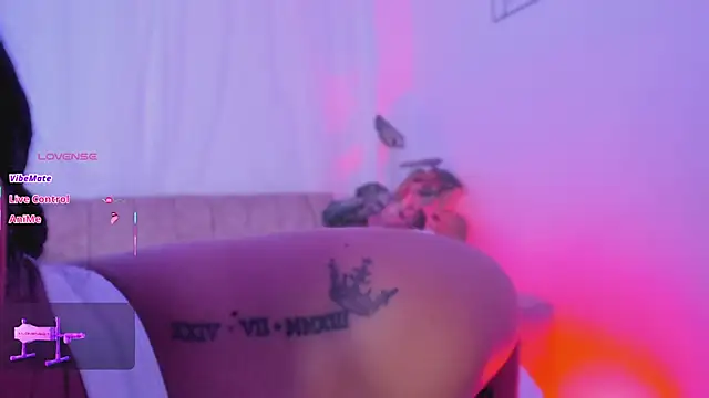 Snapshot of Lily-Soto chatting on 04-02-26, 10:02 Lily-Soto online show from 04-02-26, 10:02