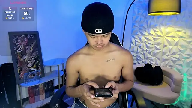 asianhugescott online show from 02-19-26, 05:14