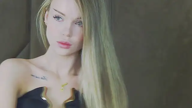 MarilynNova online show from 04-28-26, 04:28