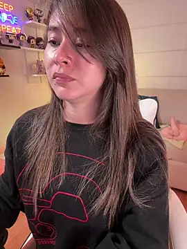 Snapshot of Sharon_07 chatting on 12-19-25, 11:45 Sharon 07 online show from 12-19-25, 11:45