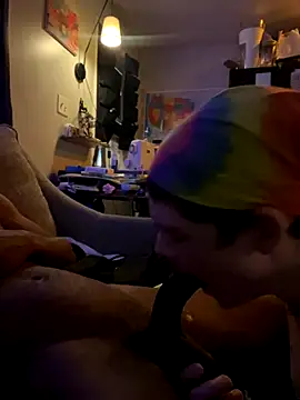 Snapshot of SalemStratton chatting on 09-14-25, 11:15 SalemStratton online show from 09-14-25, 11:15