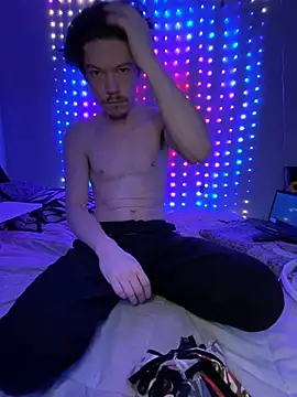 Snapshot of SalemStratton chatting on 02-06-26, 02:16 SalemStratton online show from 02-06-26, 02:16