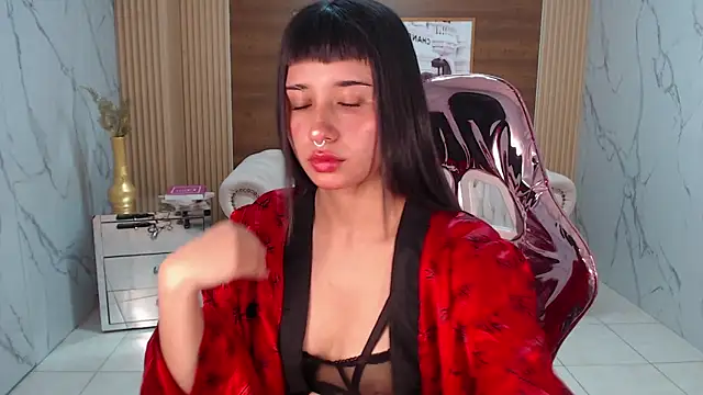 Snapshot of allyssa_bellini_s chatting on 10-19-25, 01:01 allyssa bellini s online show from 10-19-25, 01:01
