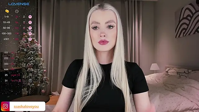 Snapshot of sashaloveyou chatting on 01-05-26, 10:24 sashaloveyou online show from 01-05-26, 10:24