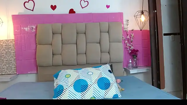 Snapshot of Damary_Leon chatting on 03-13-26, 08:04 Damary Leon online show from 03-13-26, 08:04