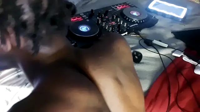 Triggerhappycj100 online show from 02-08-26, 04:05