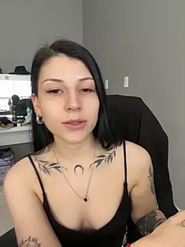 Privad ravenna online show from 10-21-25, 03:02