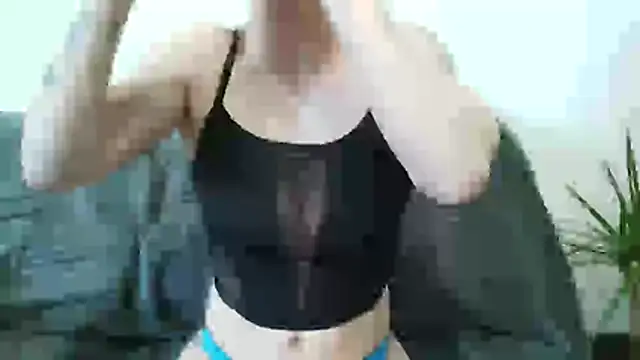Clarahotgirl24 online show from 04-05-26, 12:35