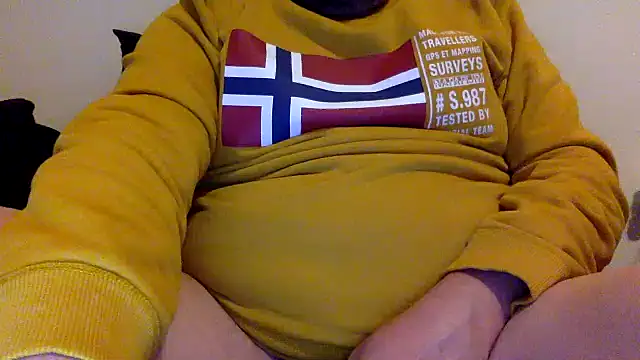 Snapshot of steve669_hot chatting on 01-10-26, 10:25 steve669 hot online show from 01-10-26, 10:25