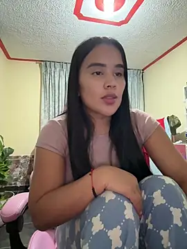 laure torres online show from 04-29-26, 01:21