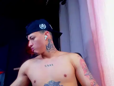 Snapshot of rocoo_santos chatting on 06-16-26, 05:48 rocoo santos online show from 06-16-26, 05:48