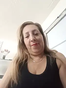 Estefania Arce online show from 08-08-26, 10:23