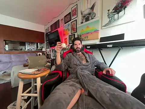 Snapshot of Pupscritch chatting on 01-06-26, 05:38 Pupscritch online show from 01-06-26, 05:38