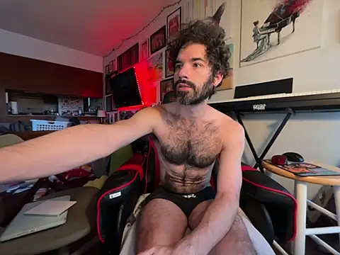 Snapshot of Pupscritch chatting on 03-10-26, 02:44 Pupscritch online show from 03-10-26, 02:44