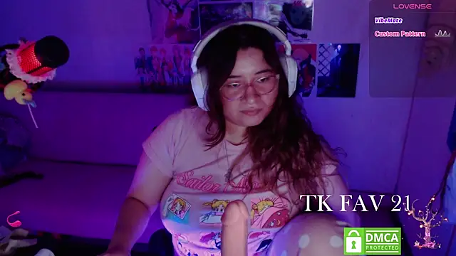 Pink girl0n online show from 05-28-26, 08:44