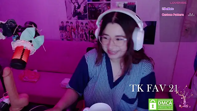 Pink girl0n online show from 06-01-26, 04:47