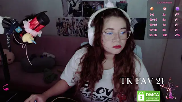 Pink girl0n online show from 07-09-26, 05:33
