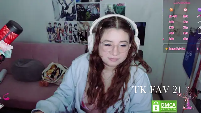 Pink girl0n online show from 07-10-26, 03:11