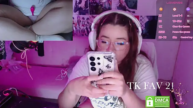 Pink girl0n online show from 07-31-26, 10:53