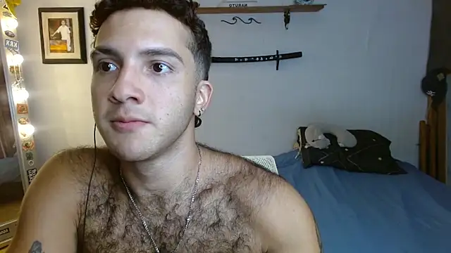 Snapshot of ocean_boy chatting on 09-13-25, 12:43 ocean boy online show from 09-13-25, 12:43