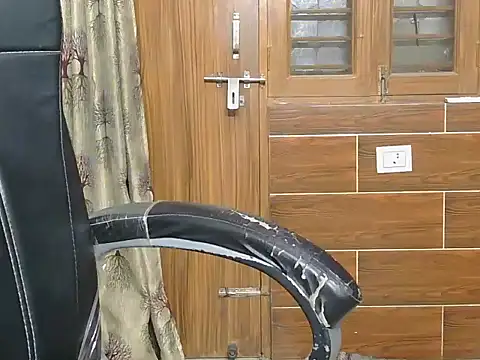 Diyaa Singh online show from 06-11-26, 03:43